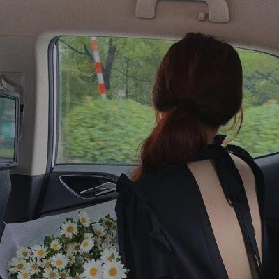 流量艺人又出大瓜：言论翻车，全网玩梗，前后半年